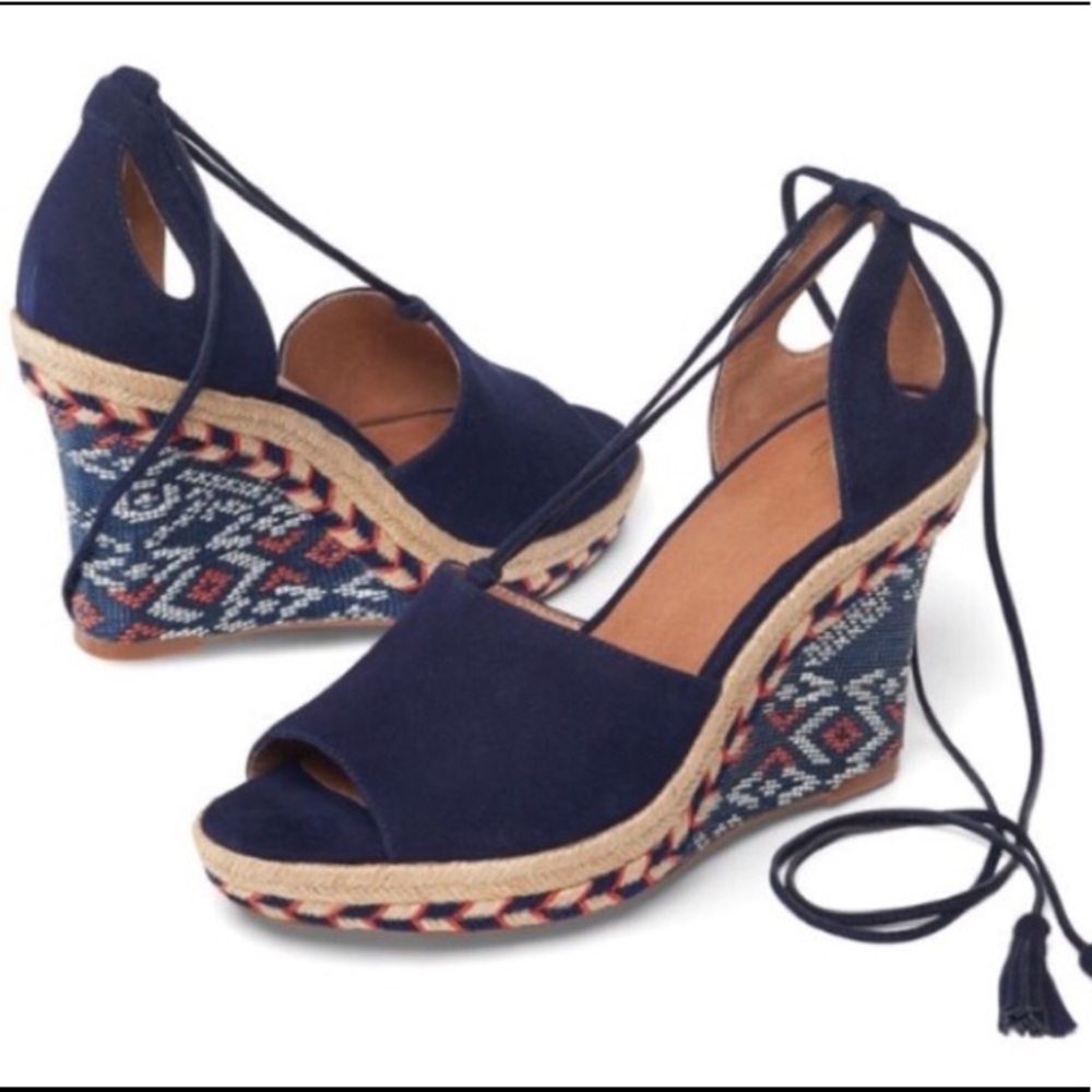 Women Cabi lace up wedges size 6